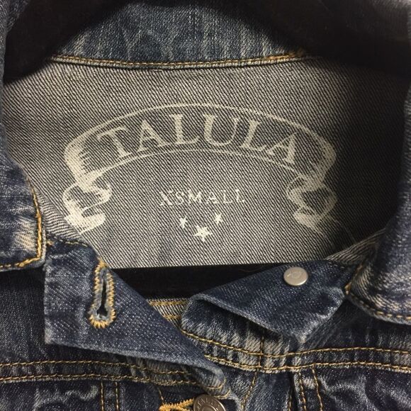 𝅺ARITZIA Talula Denim Long Sleeve Button Front Jean Jacket Medium Blue XS - Picture 3 of 7